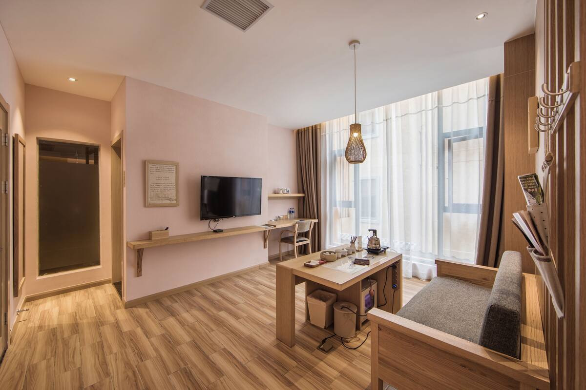 suite | living area | smart tv