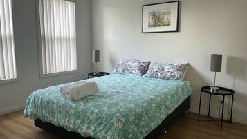 3 bedrooms, bed sheets