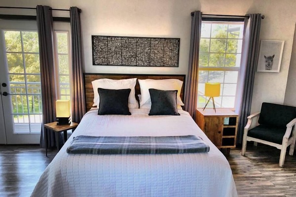 The Loft | Premium bedding, individually decorated, individually furnished