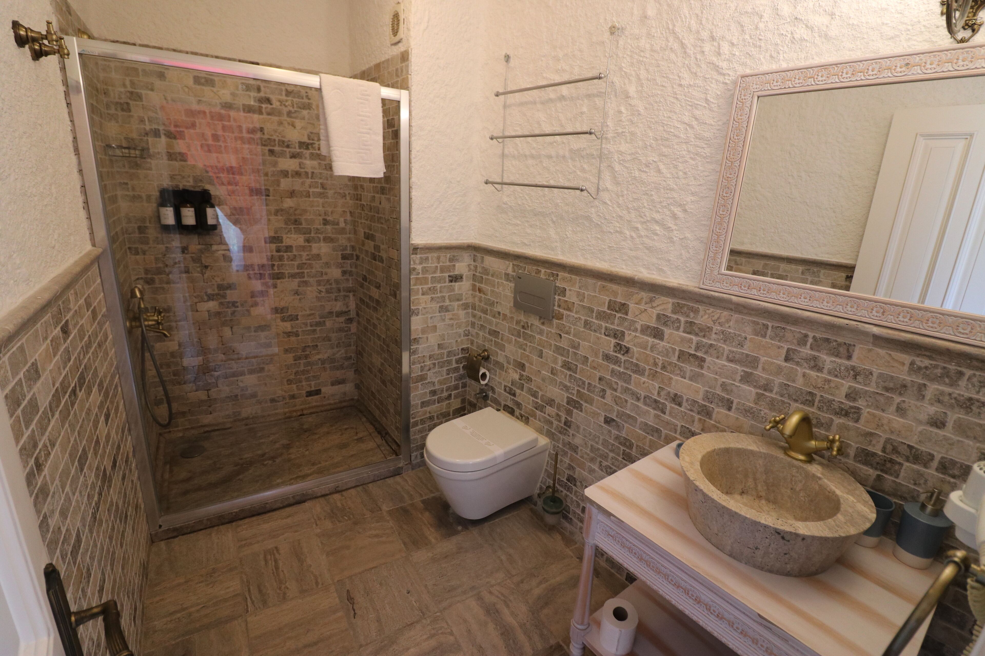 comfort triple room | bathroom | shower, hydromassage showerhead, designer toiletries, hair dryer