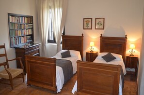 Chambre Classique avec lits jumeaux, salle de bains privée (External)