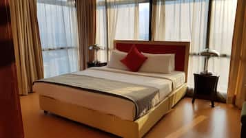 1 chambre, coffres-forts dans les chambres, bureau