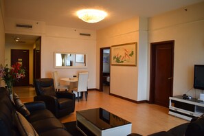 Televisie en een open haard