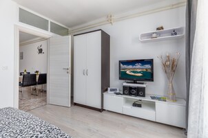 Apartamento, 2 habitaciones, terraza (A2) | 2 dormitorios, ropa de cama de alta calidad, colchones Select Comfort