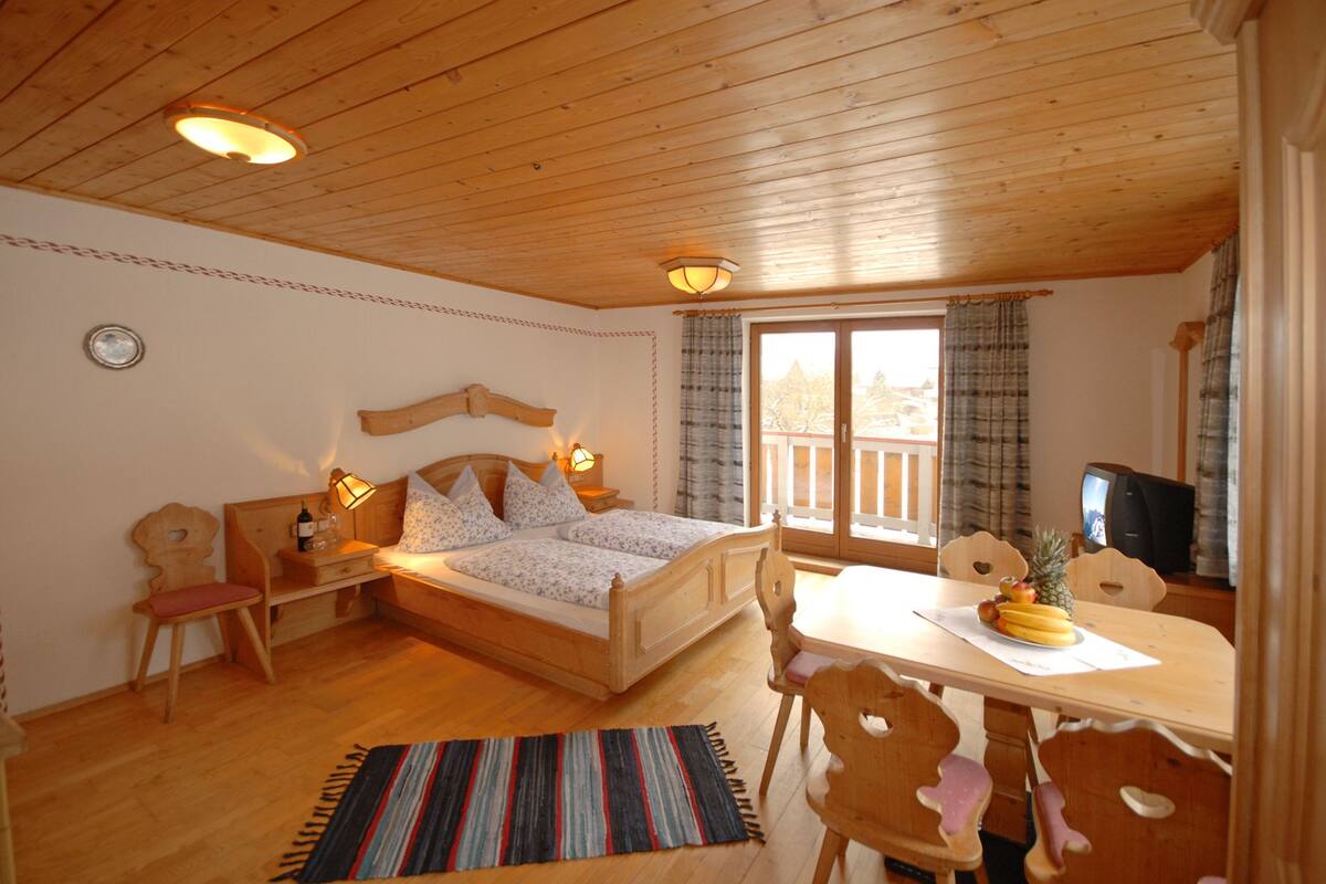 Apartment, 2 Bedrooms (incl. 65 EUR Cleaning Fee) | Cribs (surcharge), WiFi (free)