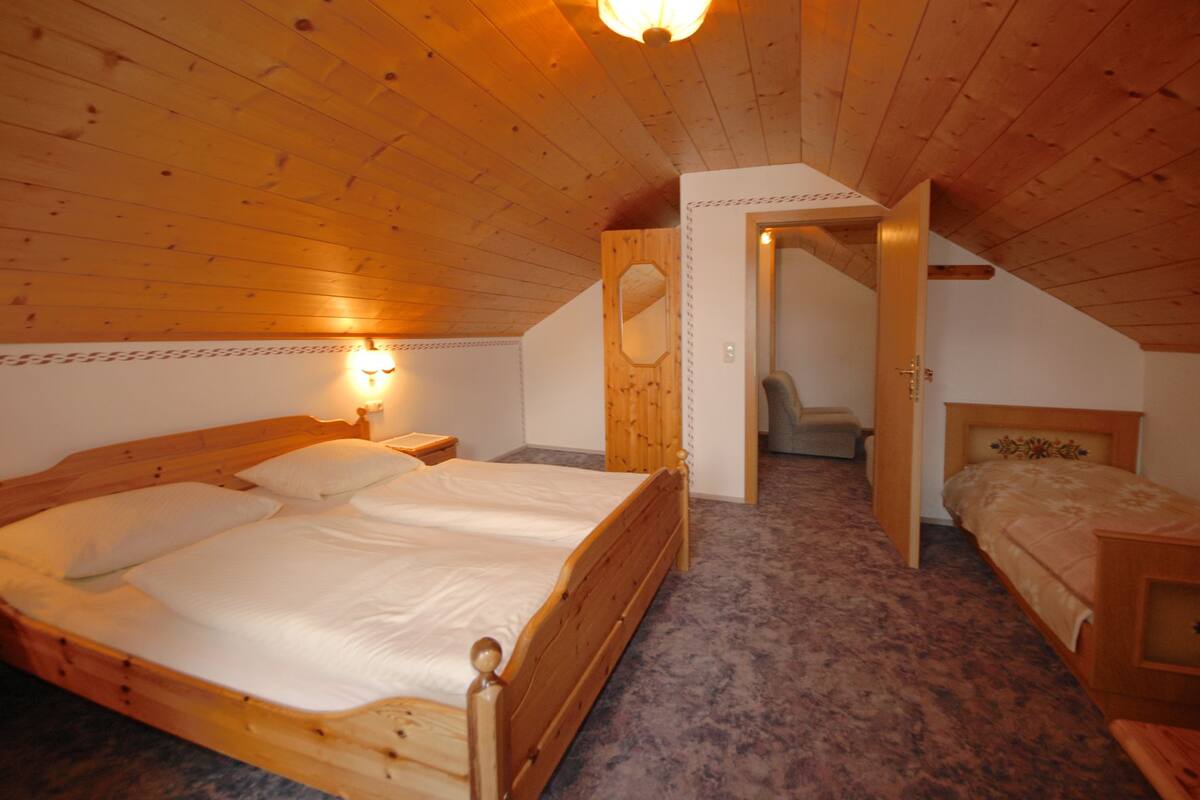 Bungalow (incl. 65 EUR Cleaning Fee) | Cribs (surcharge), WiFi (free)