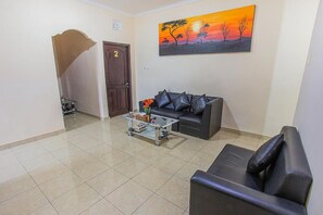 Chambre double, 1 lit double, vue sur le jardin | Salle à manger