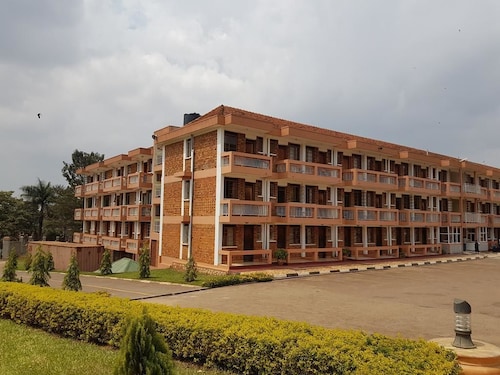 Pope Paul V1 Memorial Hotel