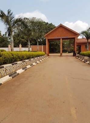 Entrée de l’hébergement