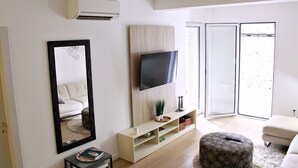 Télévision à écran plat