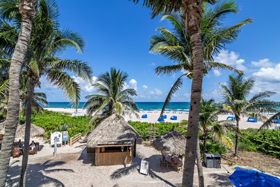 25% Off Oceanview Penthouse in Palm Beach Resort and Spa #2105