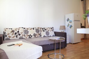 City Apartment, 1 Queen Bed with Sofa bed | Living room | Flat-screen TV - One bedroom Apartment Centar 10 (Budva)