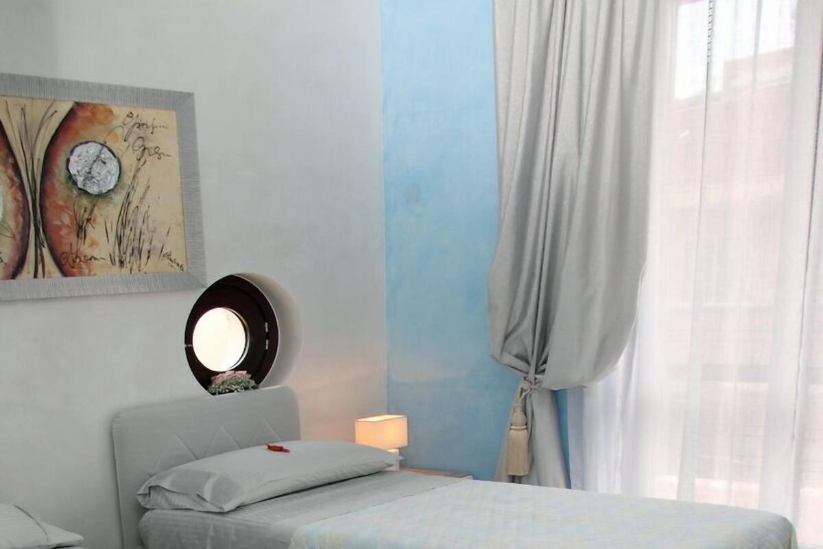 Deluxe Double or Twin Room, Private Bathroom, City View | 1 bedroom, minibar, blackout drapes, iron/ironing board