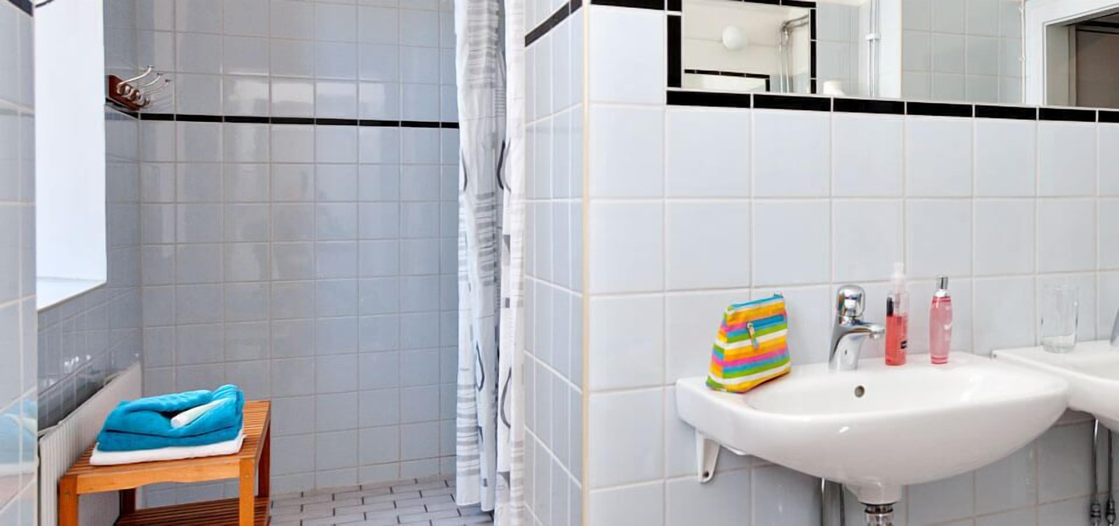 Photo - STF Långholmen Hostel Corridor