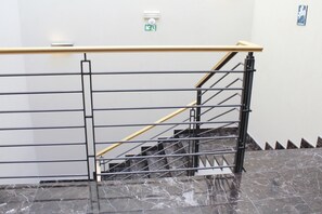 Hallway - Cozy Family Apartment (Budva)