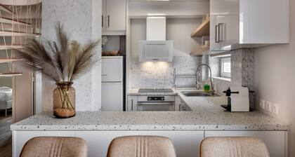 Vouliagmeni Stylish Homes by BluPine