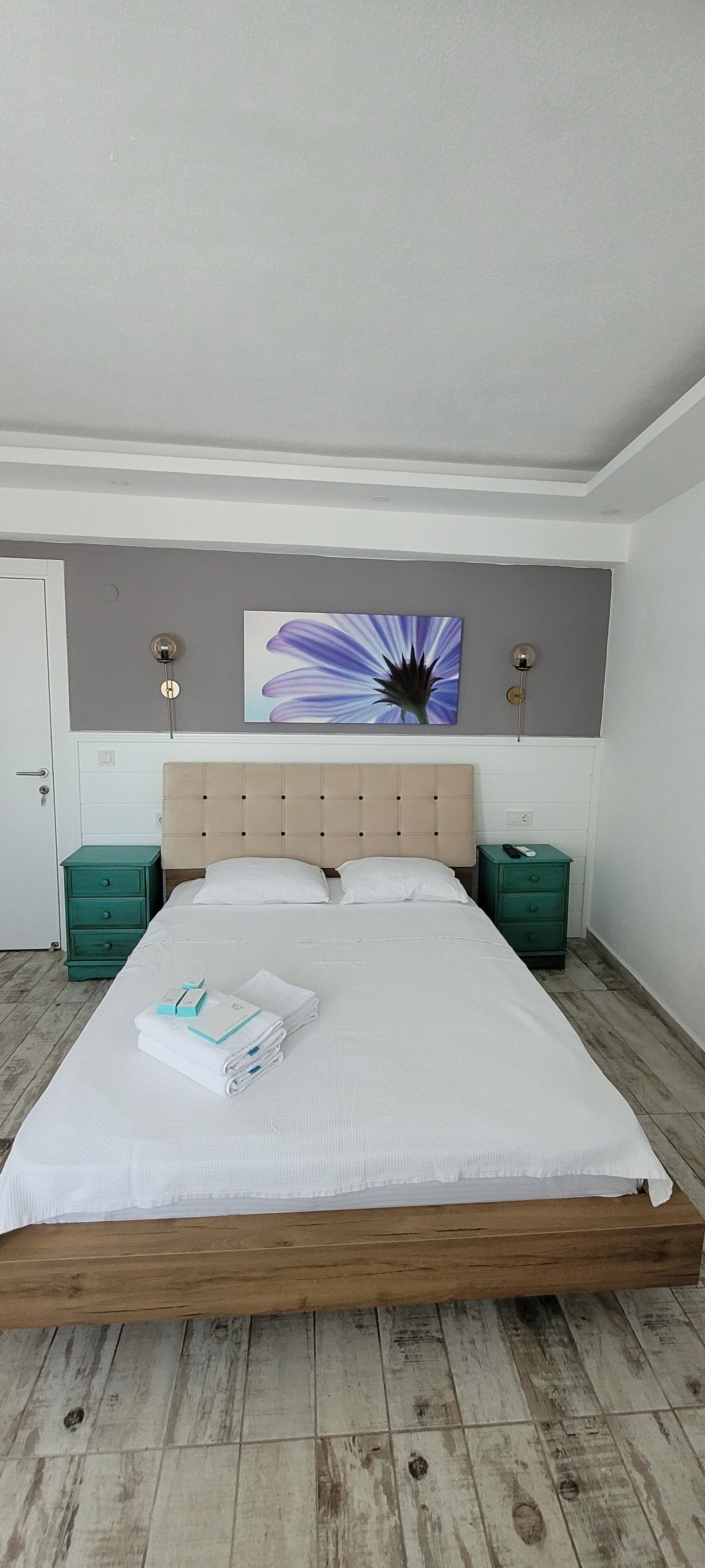 deluxe triple room, city view | 1 bedroom, minibar, iron/ironing board, free wifi