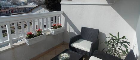 スタジオ バルコニー | バルコニー