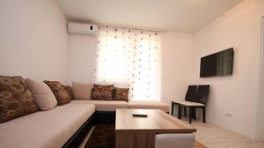 Apartment, Multiple Beds | Living room | LED TV - Sarajevo Apartments (Sarajevo)