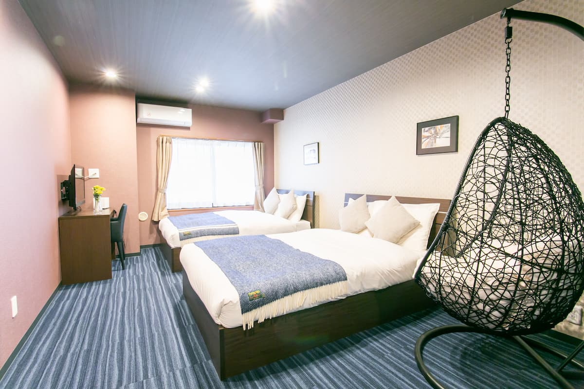 Deluxe Twin Room | Free WiFi, bed sheets