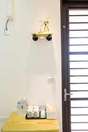 Elite Quadruple Room, 1 Bedroom | Room amenity