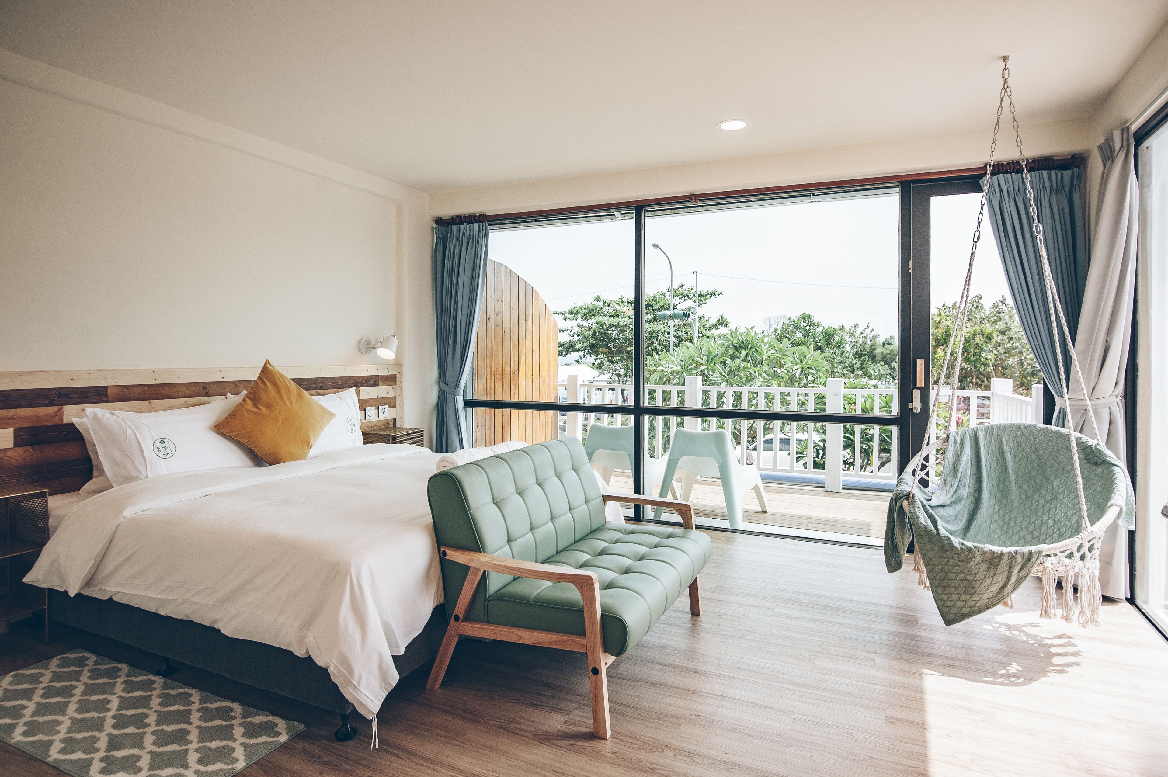 Phòng đôi Deluxe, quang cảnh biển (201) | Bàn, màn/rèm cản sáng, phòng cách âm 