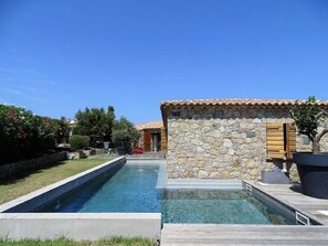 Beheizter Pool