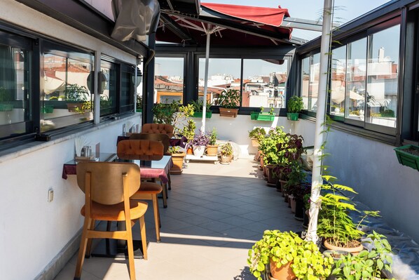 شرفة/رواق