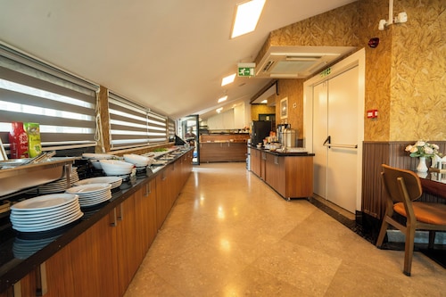 Eliza Hotel