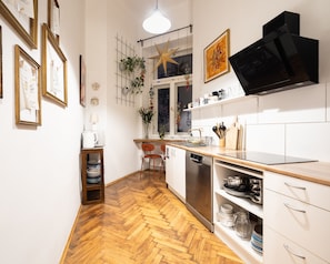 Full-size fridge, stovetop, dishwasher, griddle - Das Hostel (Kraków)