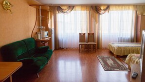 Standard Double or Twin Room, 2 Single Beds | Iron/ironing board (on request), free WiFi, bed sheets - Hotel OZAA (Asipovichy)