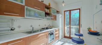 Aranci 77, Sorrento center