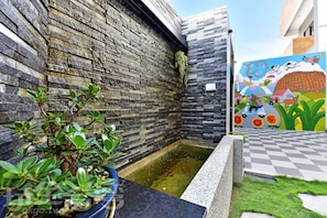 Interior entrance - Three Days and Two Nights B&B (Magong)