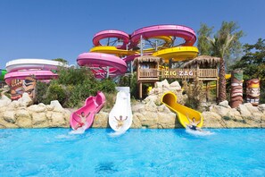 Pool - MALDIVAS Apartments (La Pineda)