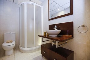 Shower, towels