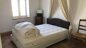 3 camere, ferro/asse da stiro, Wi-Fi gratuito
