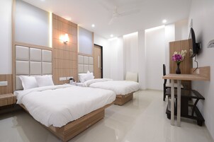 Habitación Deluxe | Escritorio, sistema de insonorización, wifi gratis y ropa de cama