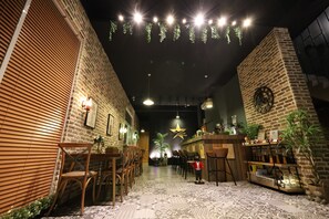 Restaurant - PENGHU LUCAI B&B  (Magong)