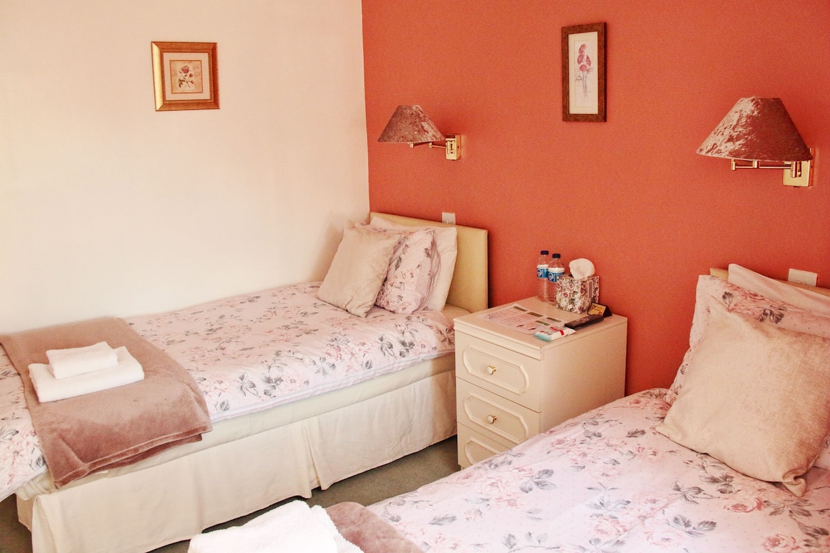 1 habitación, ropa de cama de alta calidad y decoración personalizada