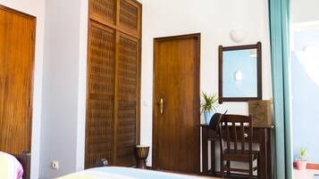 Family Quadruple Room, Balcony (107) | Blackout drapes, free WiFi, bed sheets