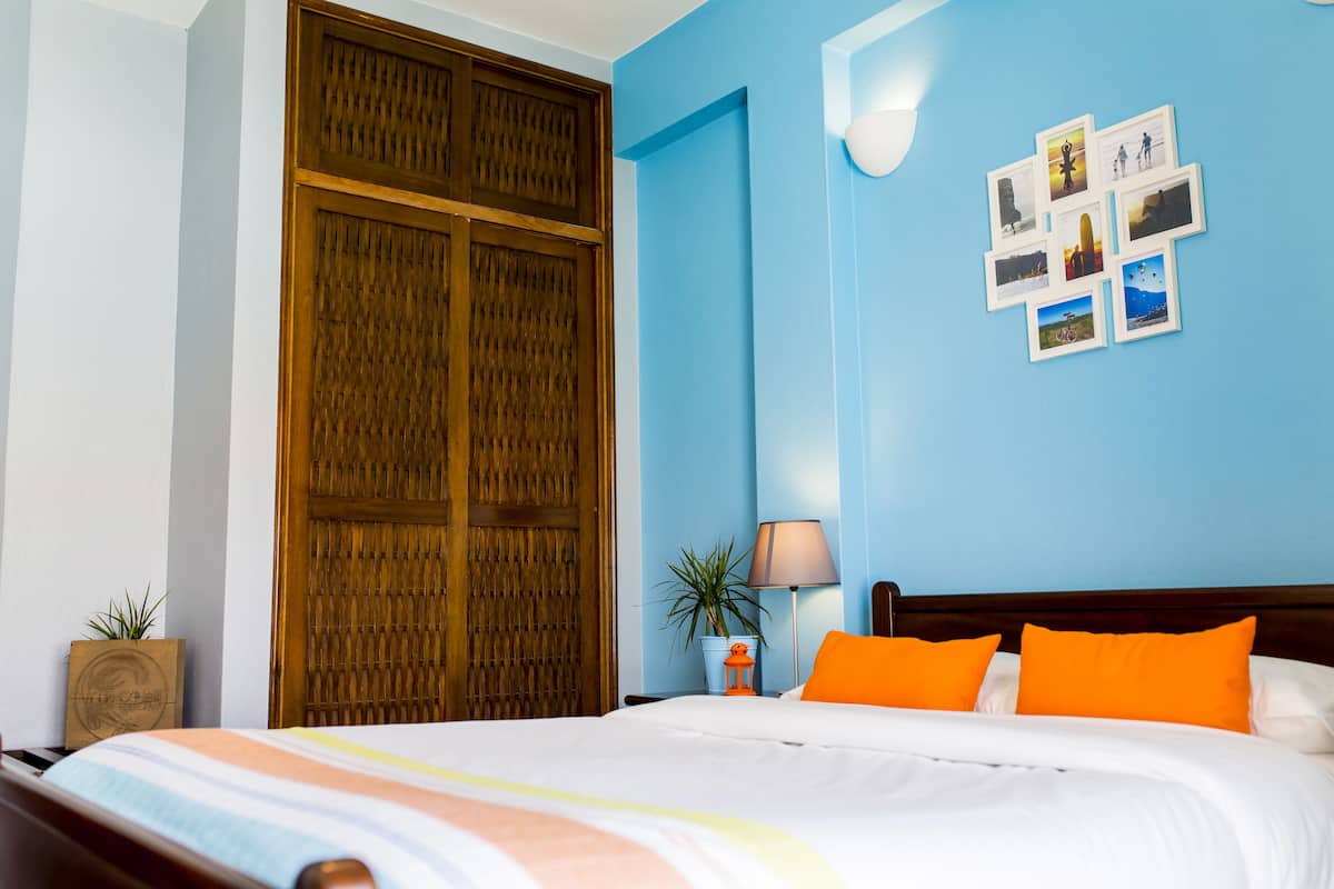 Economy-Doppelzimmer (105) | Verdunkelungsvorhänge, kostenloses WLAN, Bettwäsche