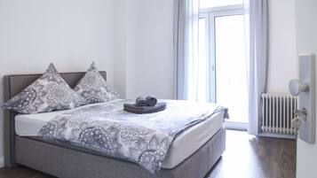 Classic Double Room | Desk, blackout drapes, free WiFi, bed sheets