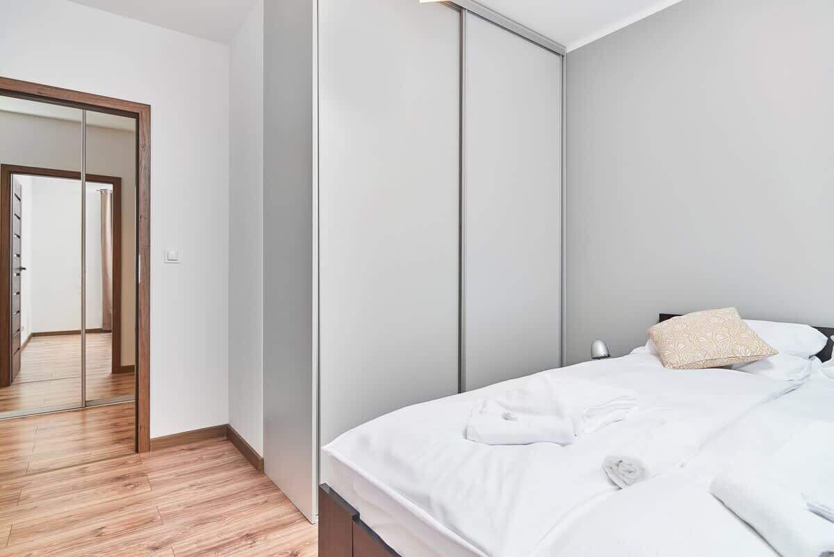 1 chambre, fer et planche à repasser, Wi-Fi, literie fournie