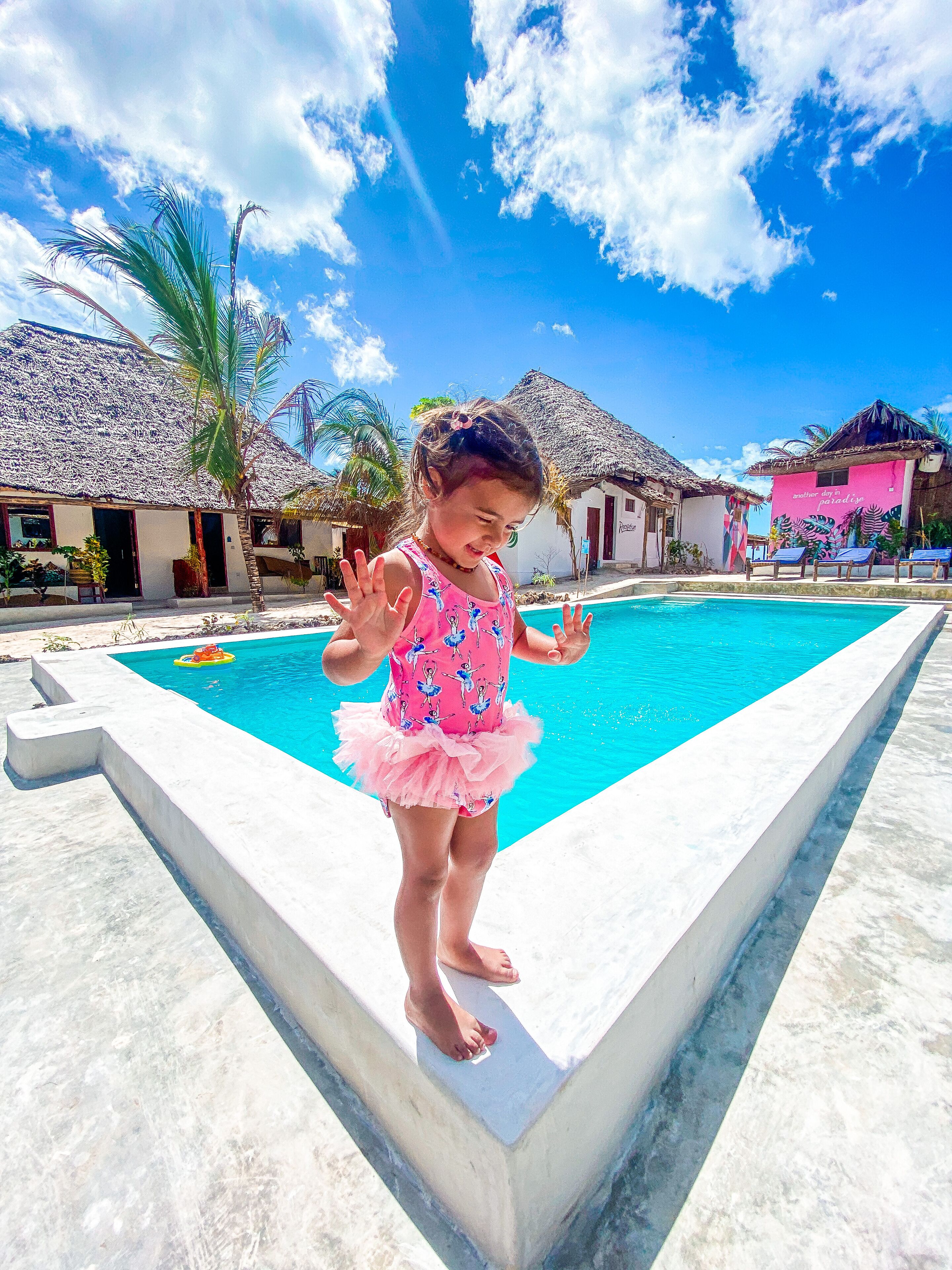 Outdoor pool, pool loungers