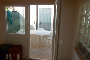 Dining - N021 - Numana, sky-earth along the famous Costarella (Numana)