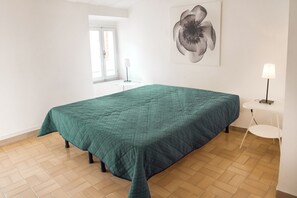 2 bedrooms, bed sheets - N021 - Numana, sky-earth along the famous Costarella (Numana)