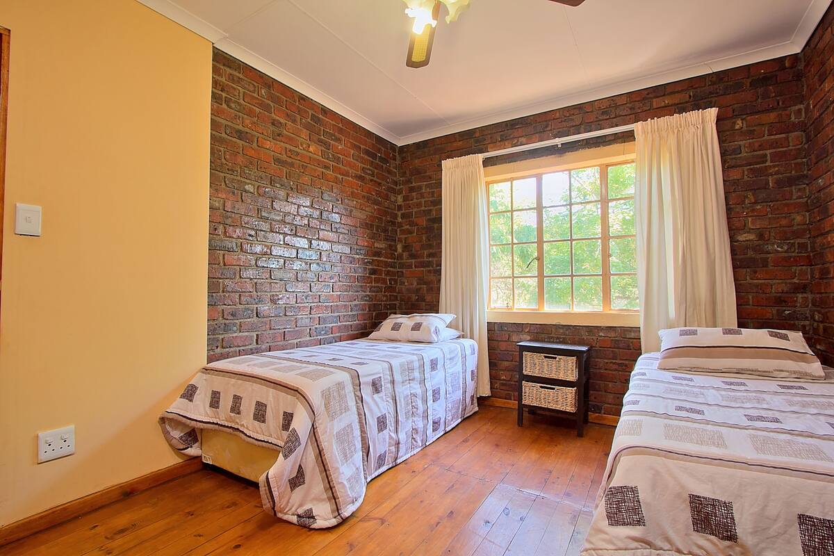 Family Bungalow | Blackout curtains, iron/ironing board, bed sheets, wheelchair access