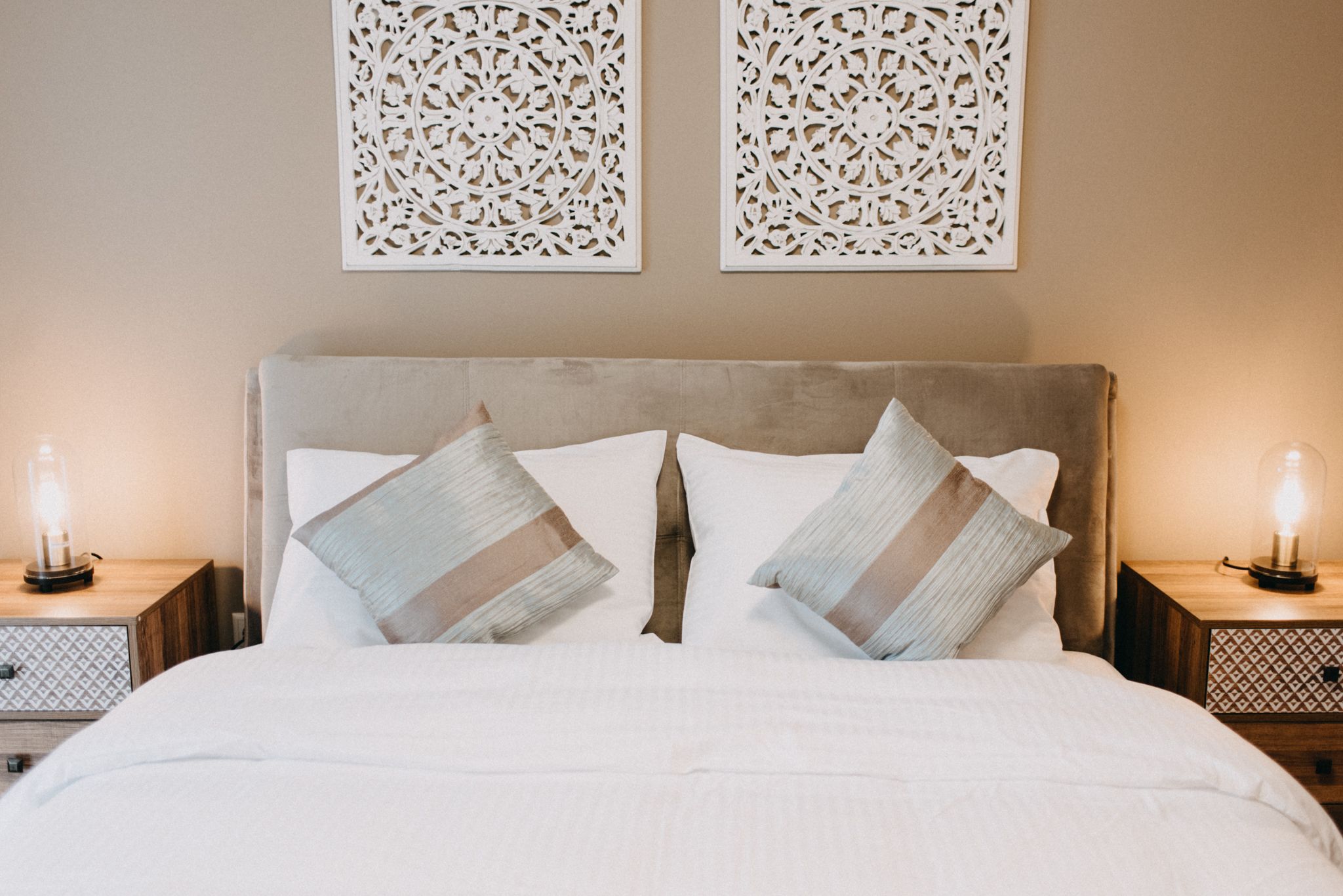 华丽公寓, 1 张大床和 1 张沙发床, 厨房, 庭院景观 | 特色装修、特色家居、办公桌、笔记本电脑工作区