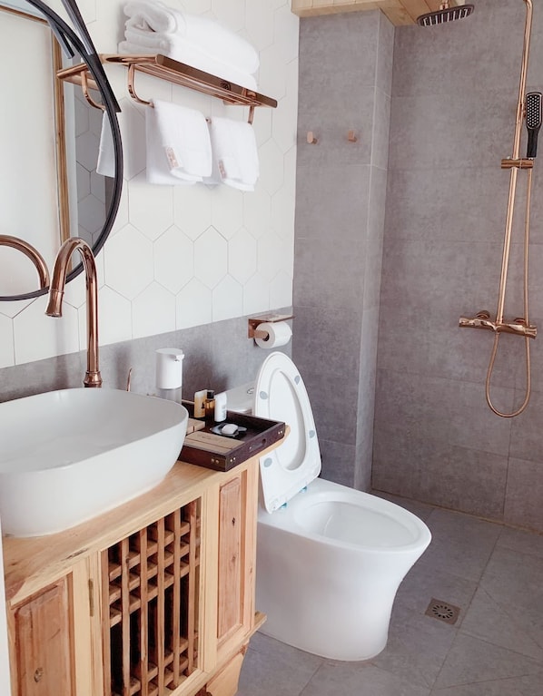 Bathroom shower