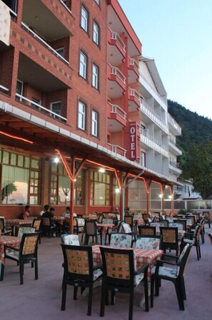 Restaurant - Yavuzlar Otel (Ayancik)